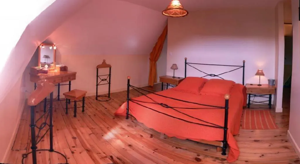 Bed & Breakfast Maison D'Hotes La Nichee Rochefort-Montagne France